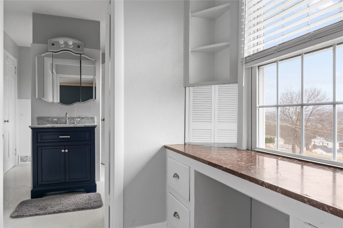 507 Hilltop Road, Endicott, New York image 36