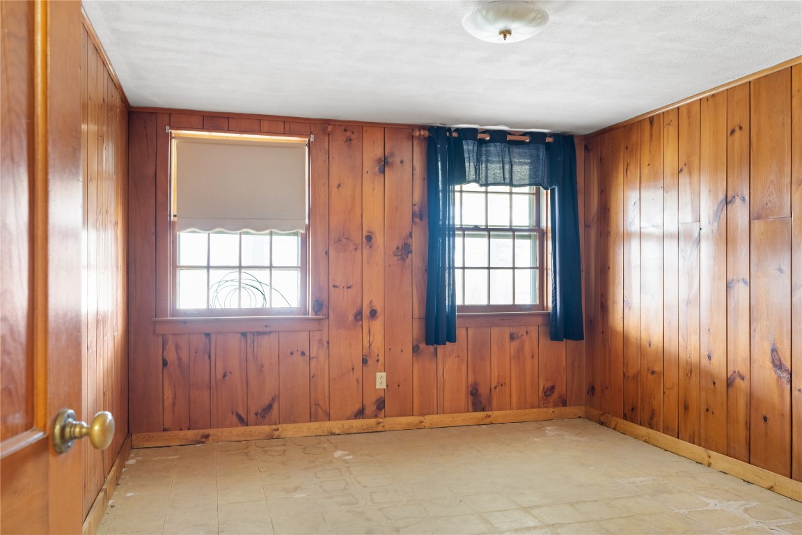 507 Hilltop Road, Endicott, New York image 46