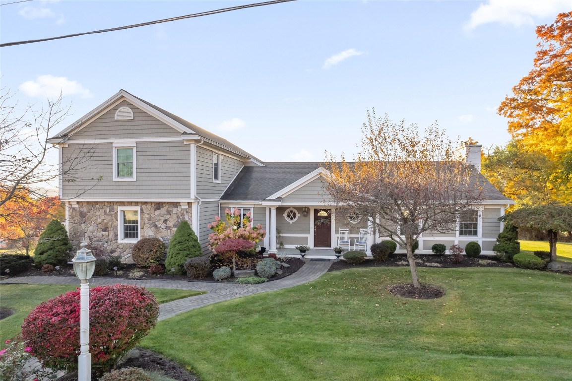 507 Hilltop Road, Endicott, New York image 1