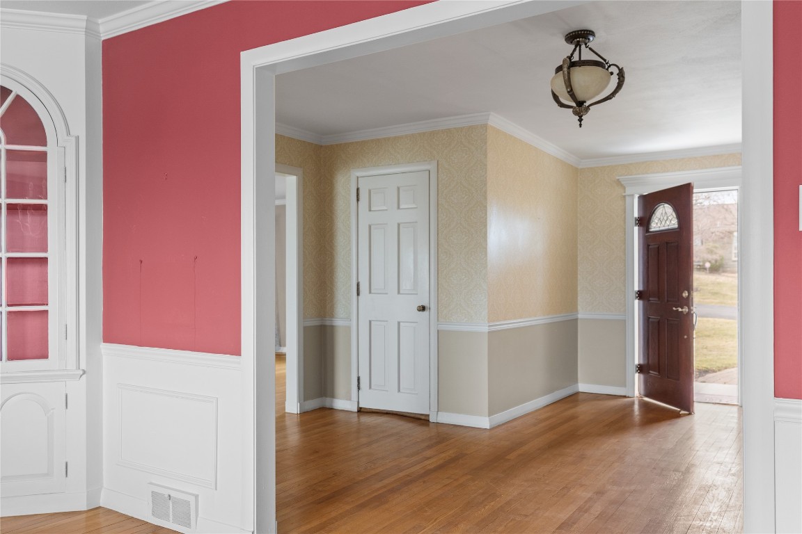507 Hilltop Road, Endicott, New York image 12
