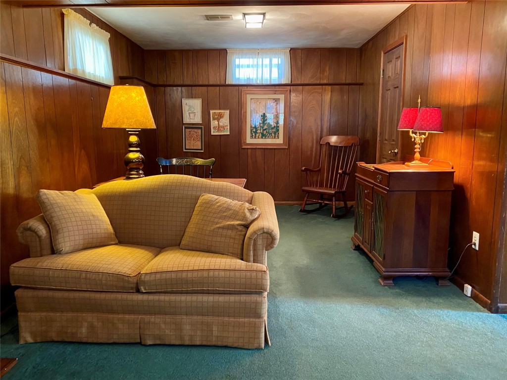 2715 Manhattan Drive, Endicott, New York image 21