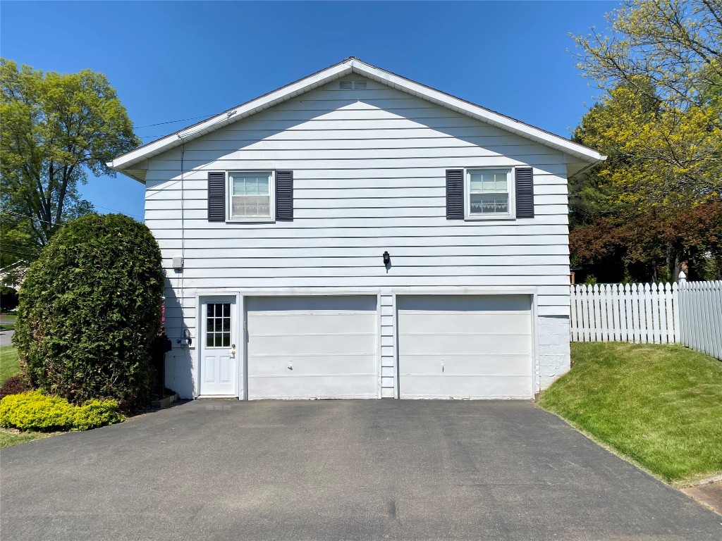 2715 Manhattan Drive, Endicott, New York image 27
