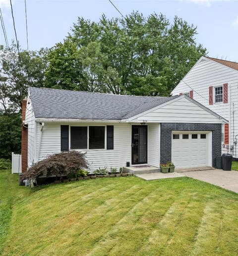 Photo for 319 N Jackson Avenue