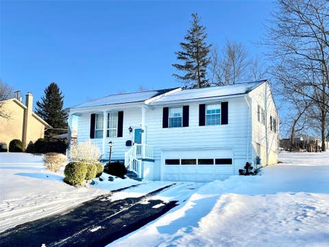 Photo for 8 Ruth Street
