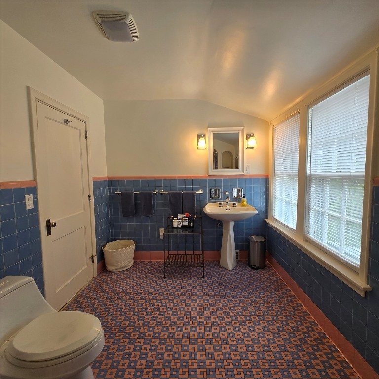 16 Allendale Road, Binghamton, New York image 15