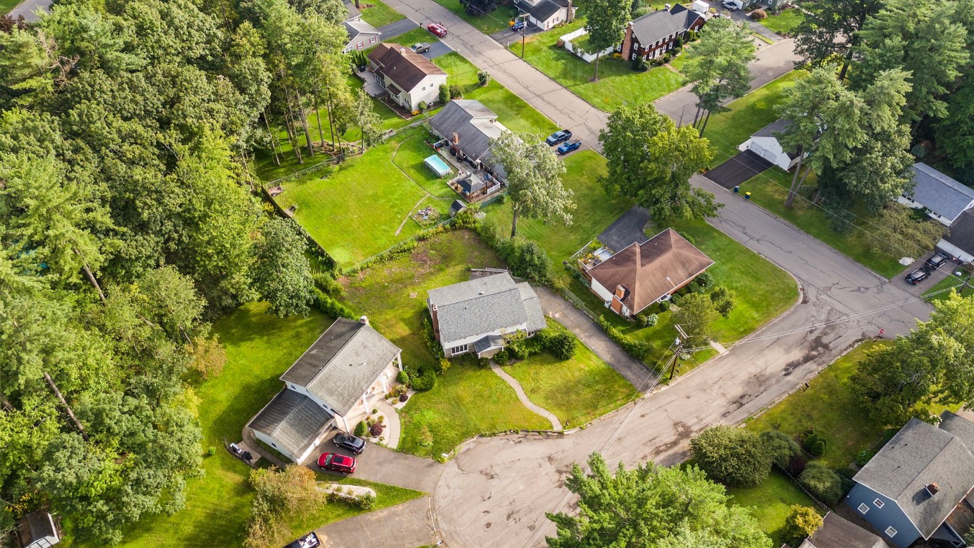 4 Wellington Court, Endicott, New York image 45