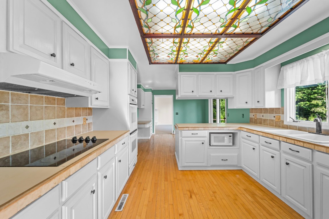 4 Wellington Court, Endicott, New York image 3
