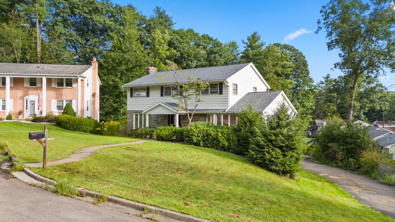 4 Wellington Court, Endicott, New York image 39