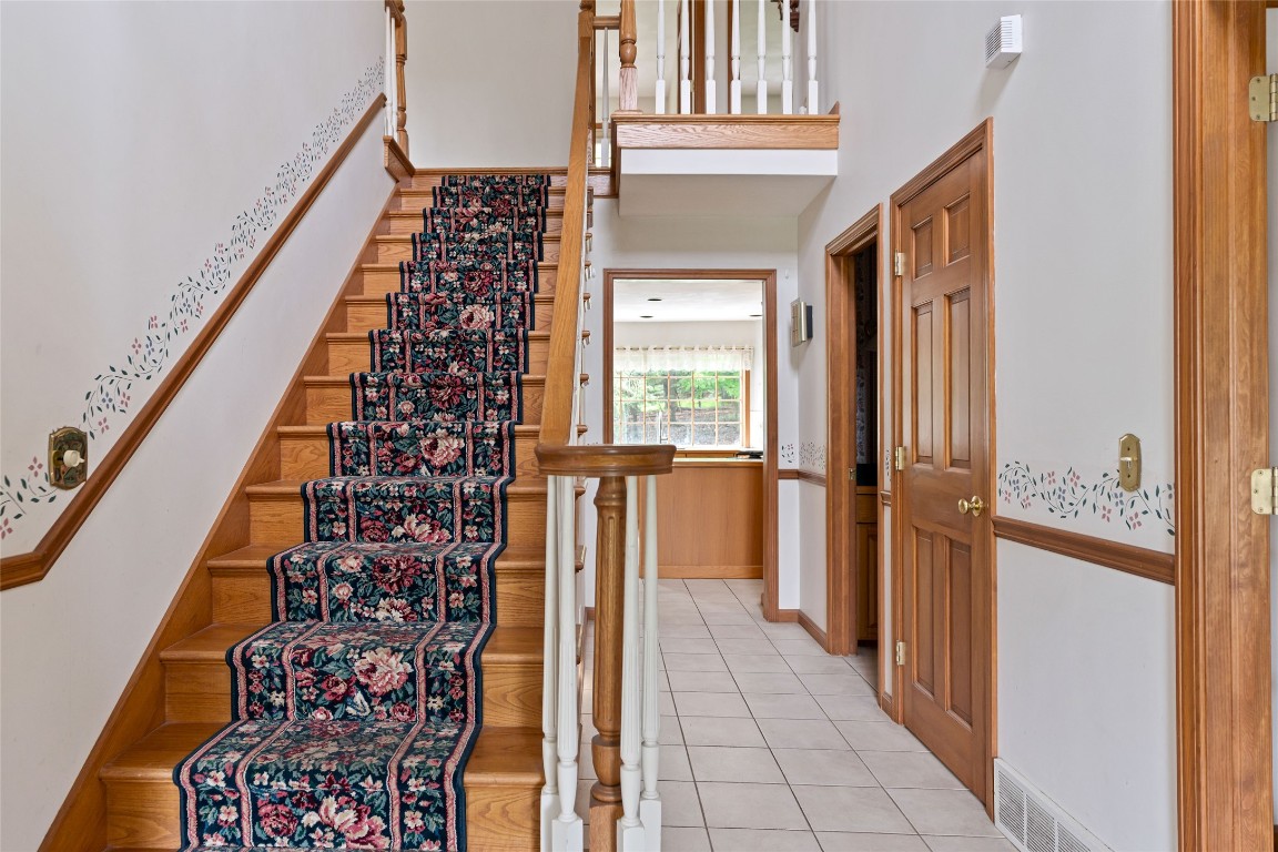 100 Elsmere Place, Vestal, New York image 11