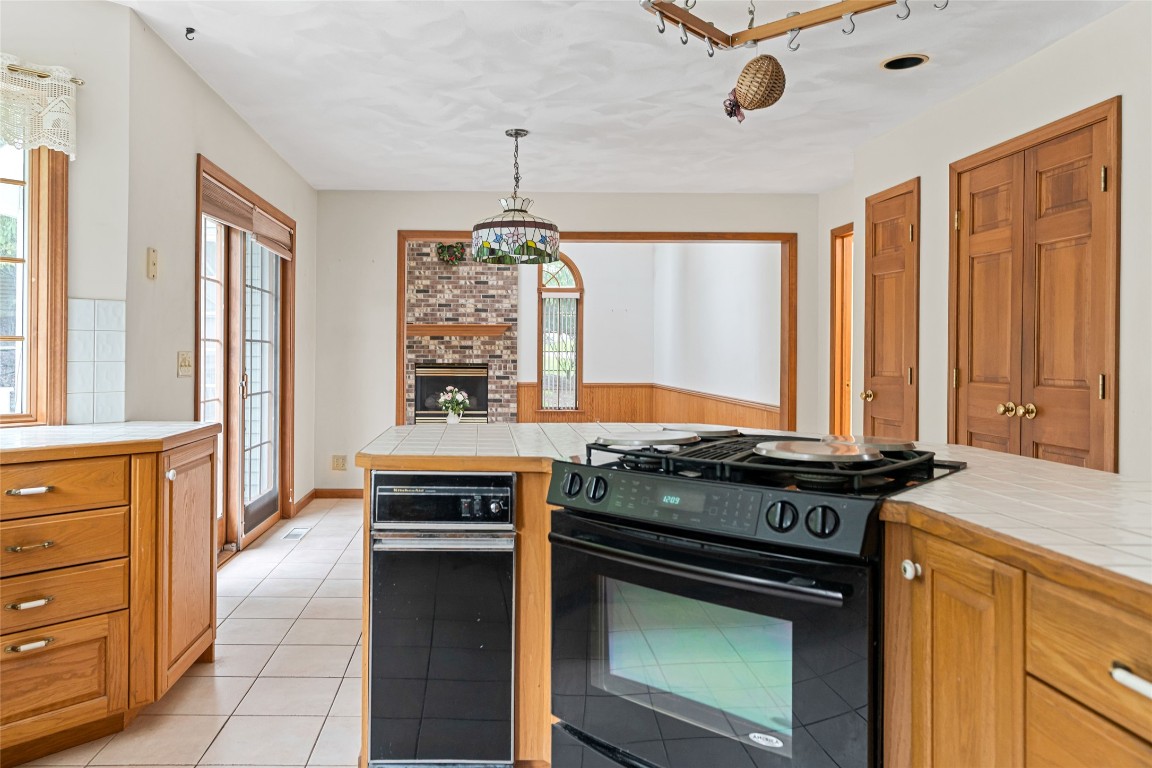 100 Elsmere Place, Vestal, New York image 21