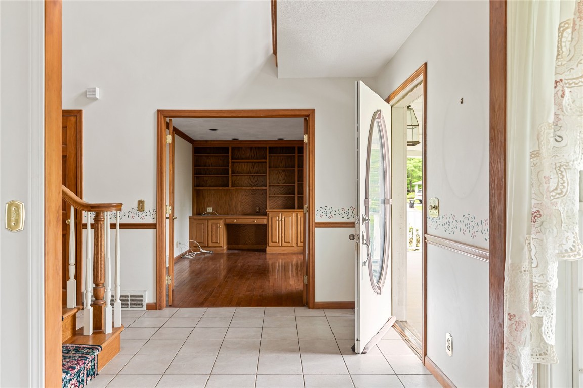 100 Elsmere Place, Vestal, New York image 12