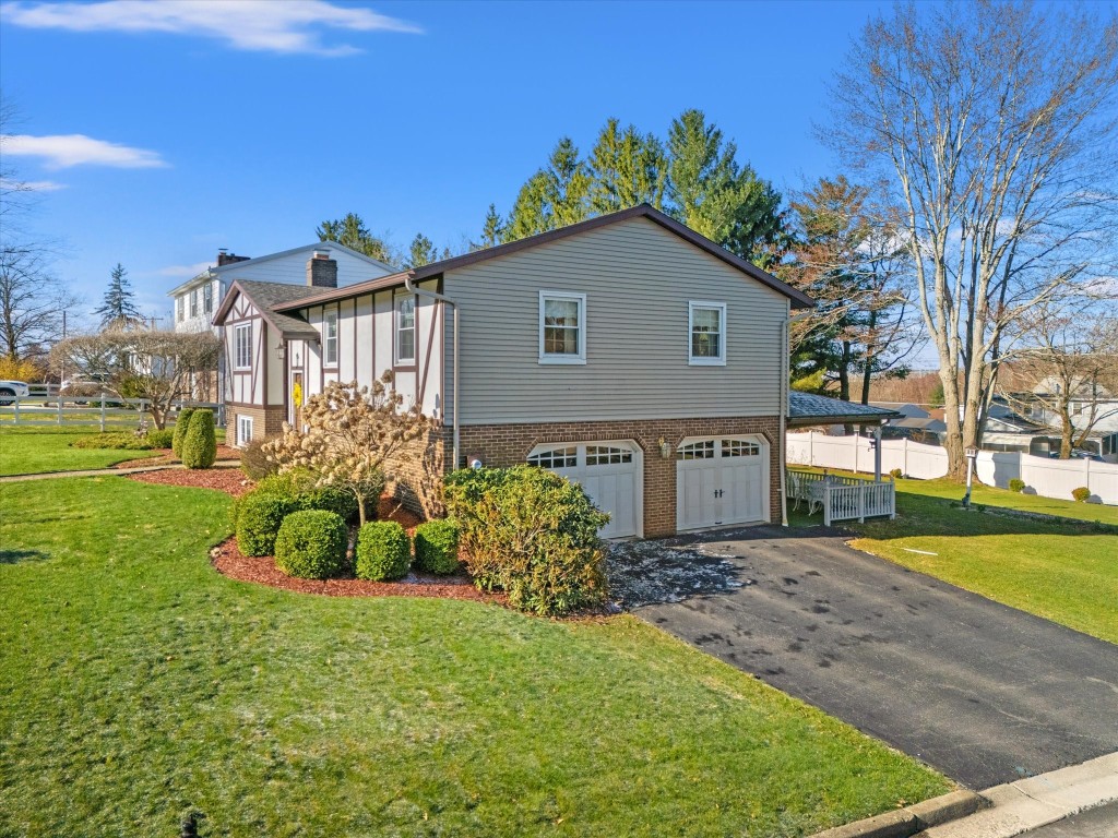 77 Weymouth Lane, Johnson City, New York image 40