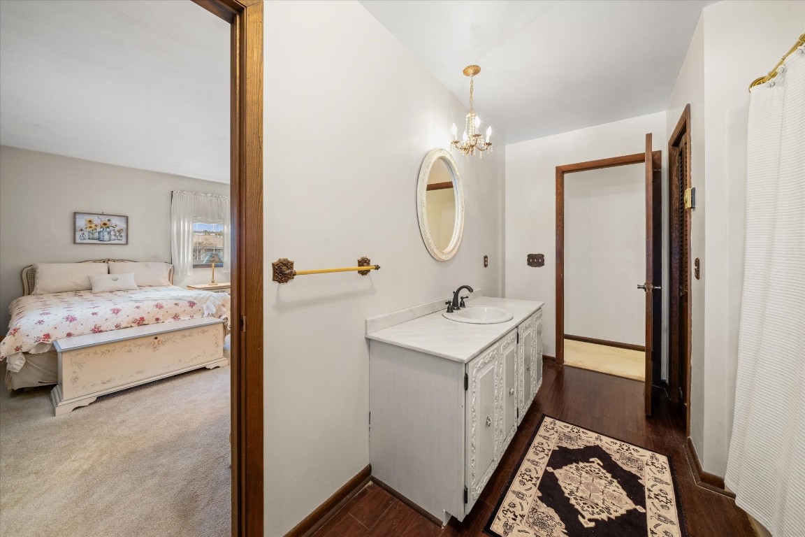 77 Weymouth Lane, Johnson City, New York image 16