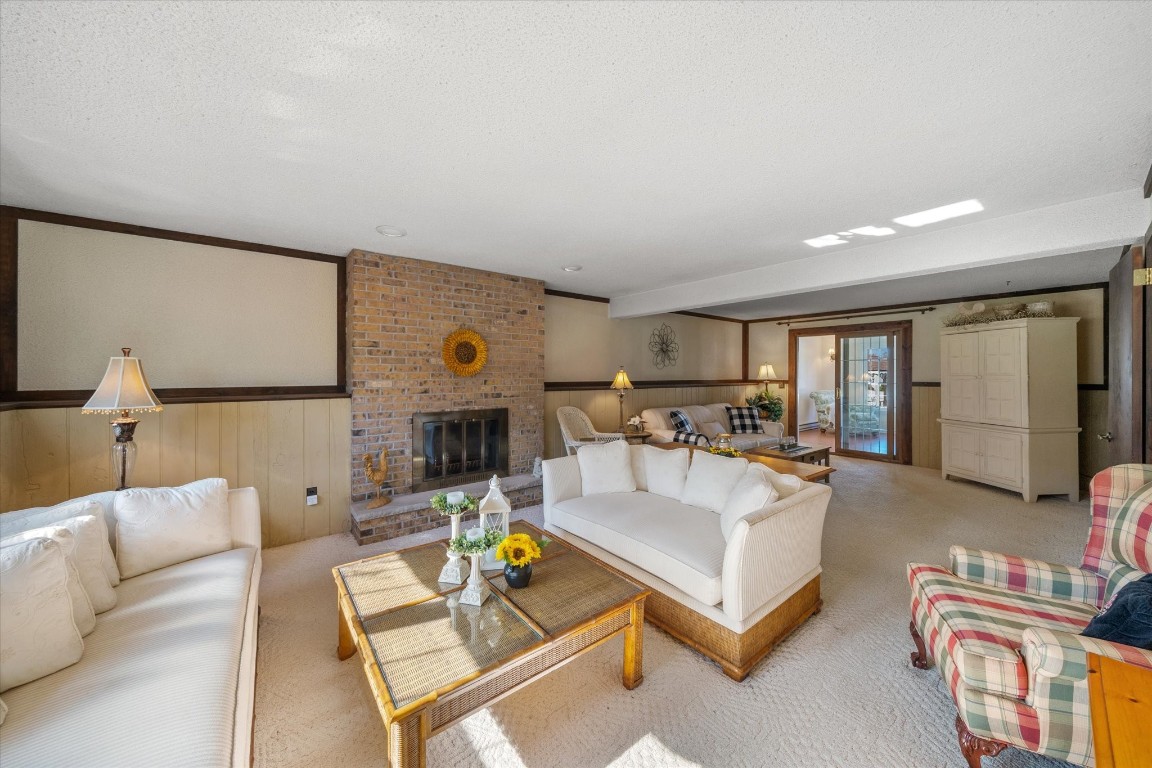 77 Weymouth Lane, Johnson City, New York image 28