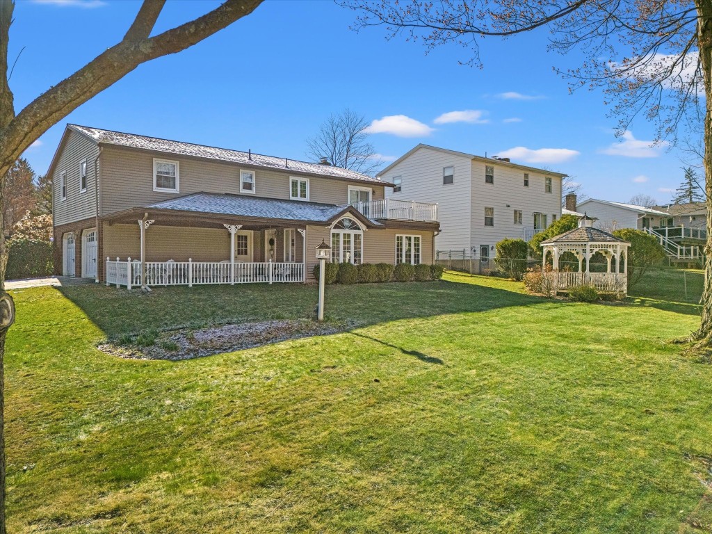 77 Weymouth Lane, Johnson City, New York image 42