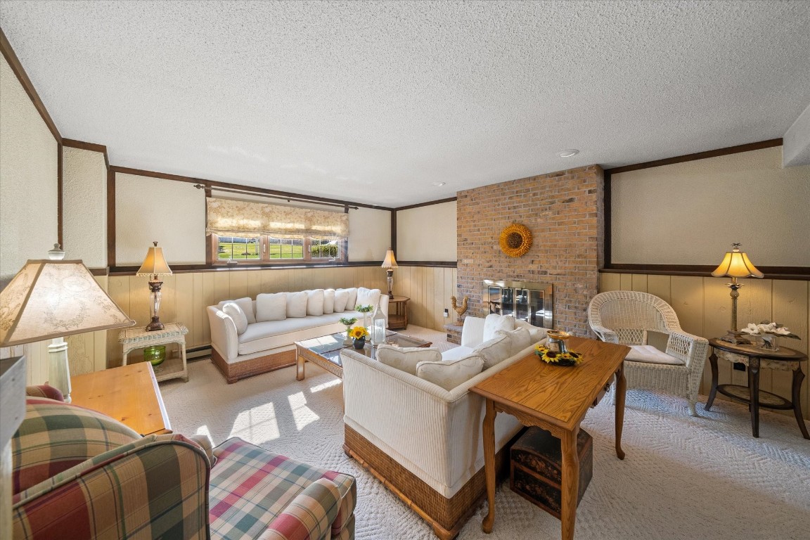 77 Weymouth Lane, Johnson City, New York image 26