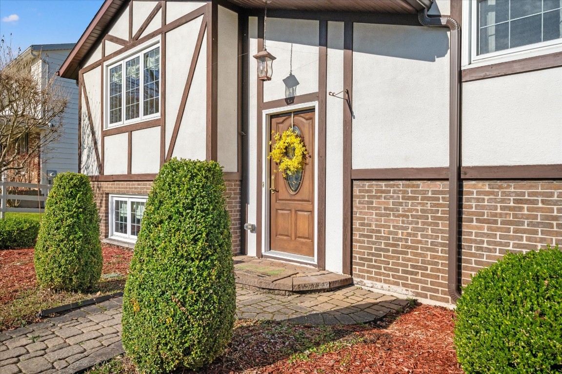 77 Weymouth Lane, Johnson City, New York image 38