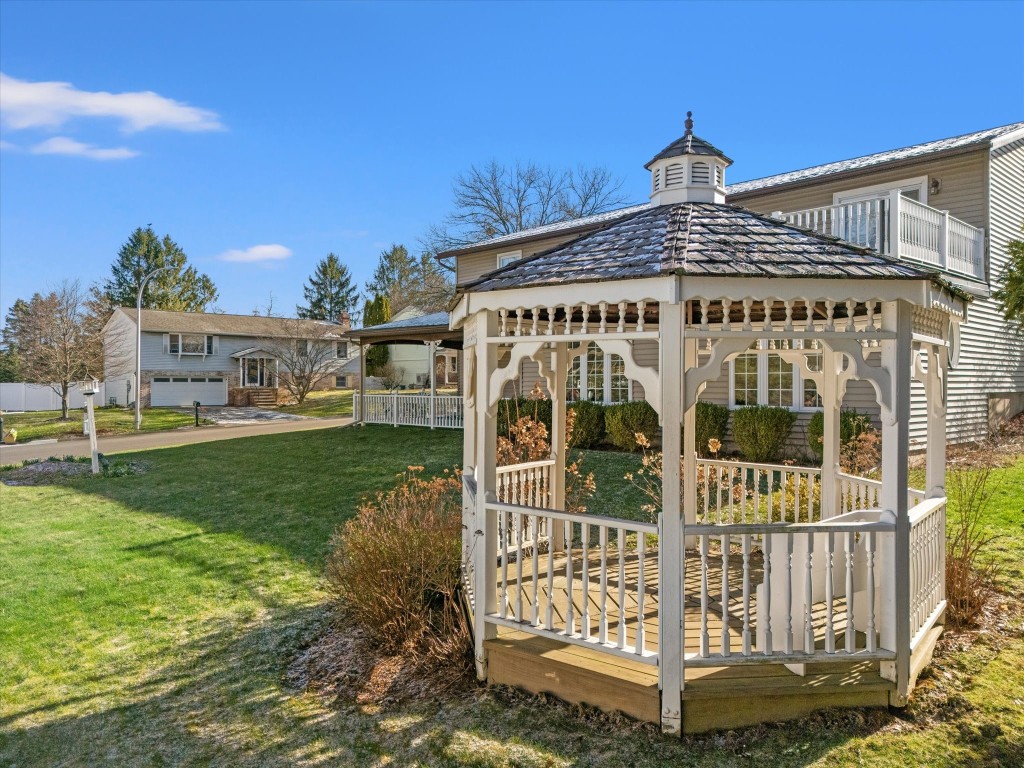 77 Weymouth Lane, Johnson City, New York image 45