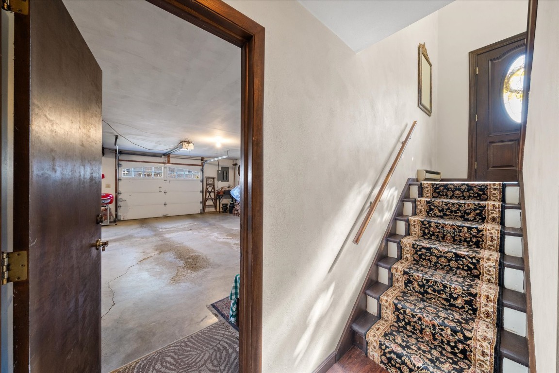 77 Weymouth Lane, Johnson City, New York image 23