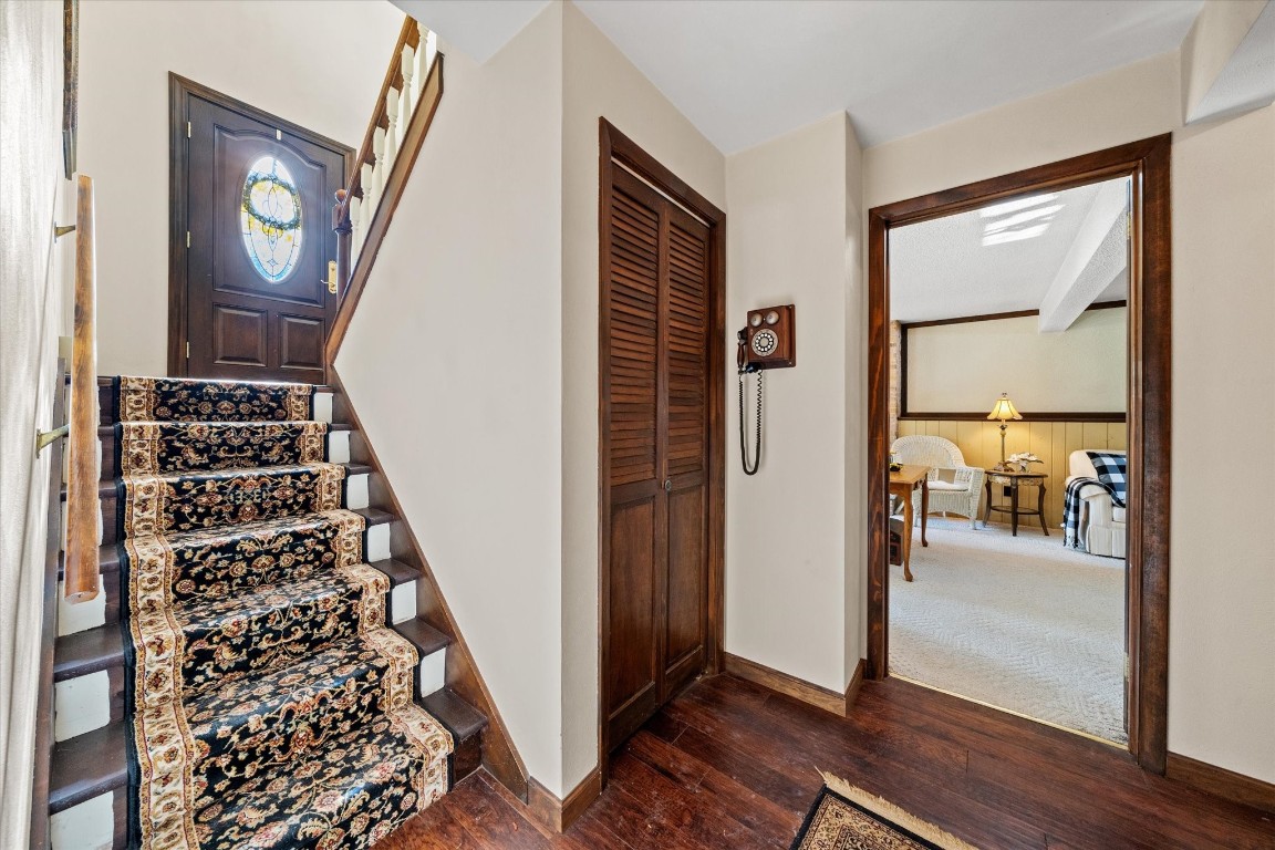 77 Weymouth Lane, Johnson City, New York image 3