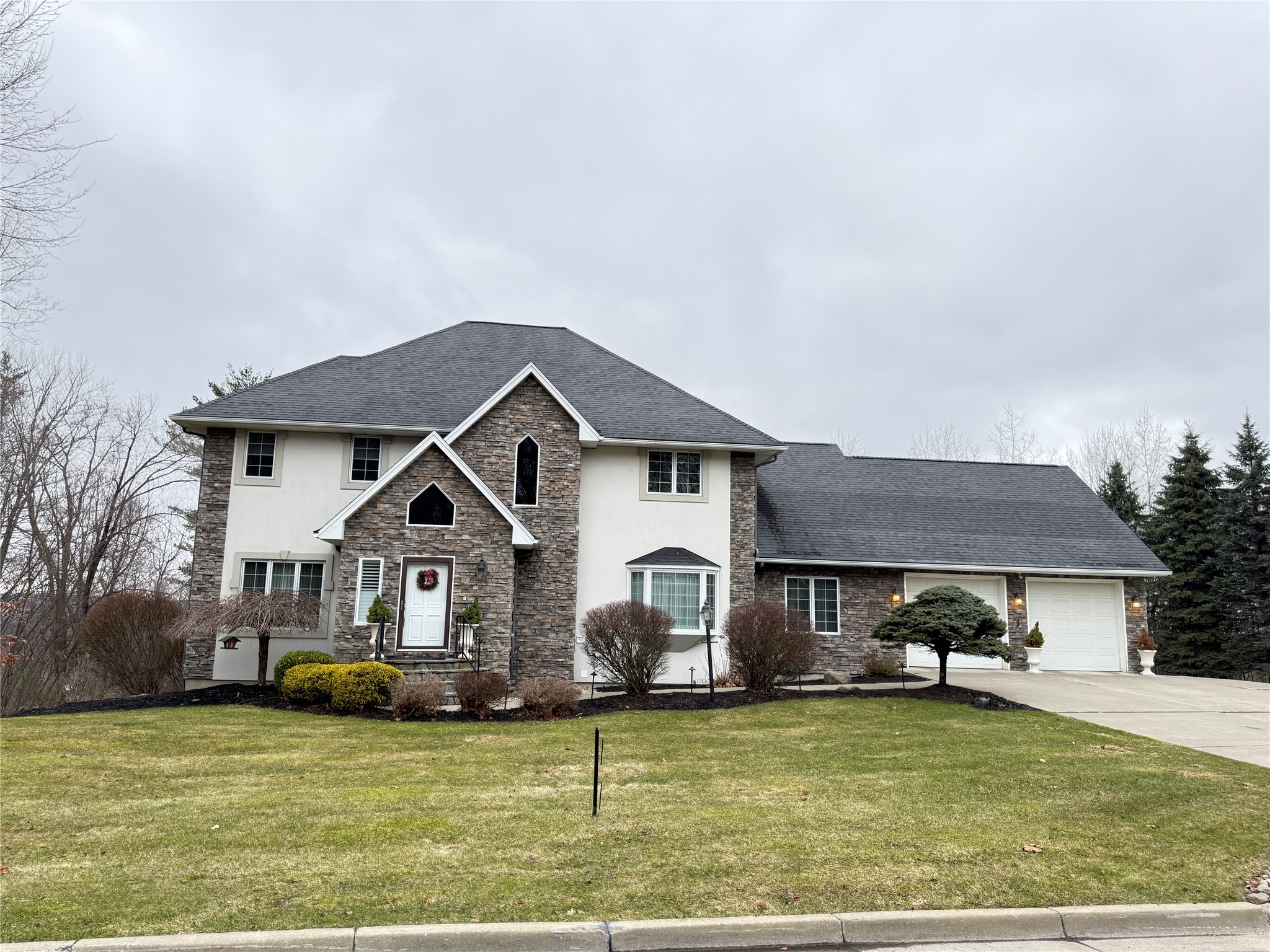 Photo 1 of 50 — 1013 Gabriella Ave, Endicott, NY 13760