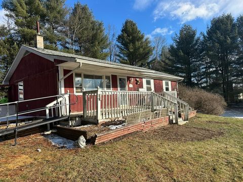 316 Hotchkiss Road Chenango Forks NY 13746