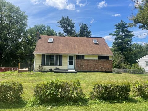34 Roberts St Kirkwood NY 13795