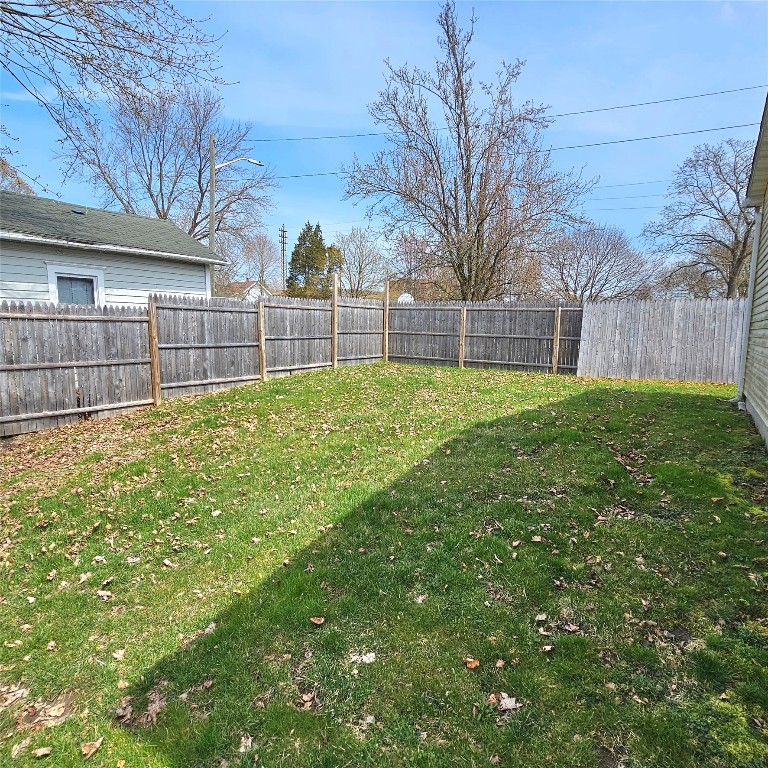 601 Maple St, Endicott, New York image 28