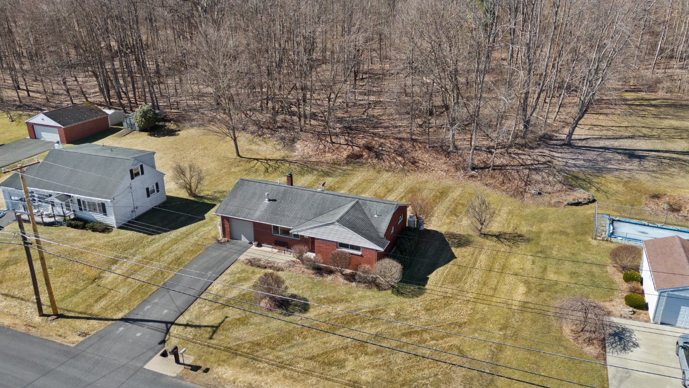 17 Holmes Avenue, Apalachin, New York image 4