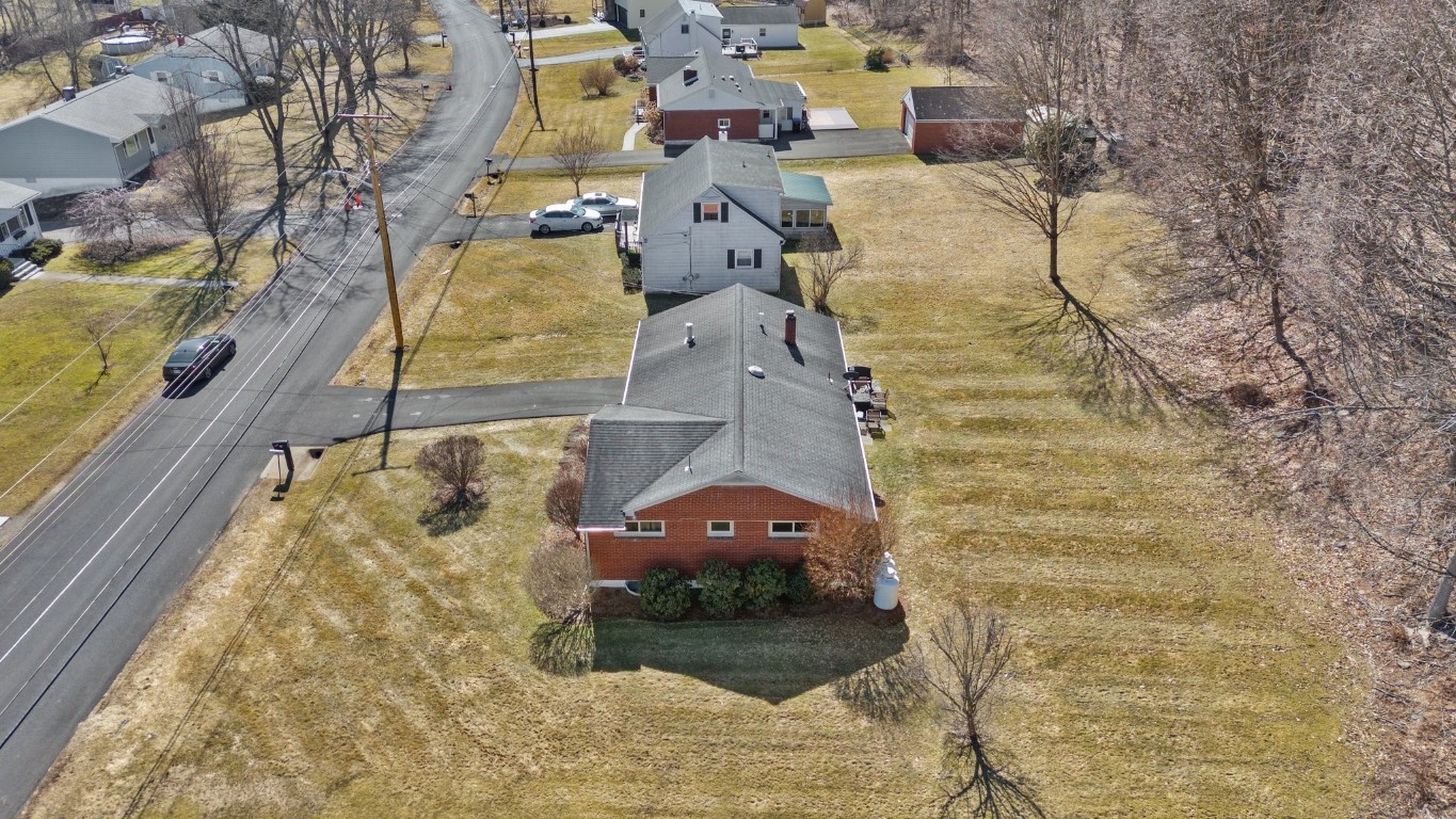 17 Holmes Avenue, Apalachin, New York image 5