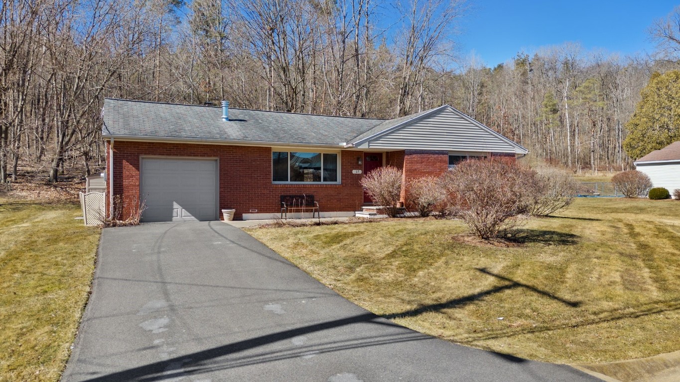 17 Holmes Avenue, Apalachin, New York image 2