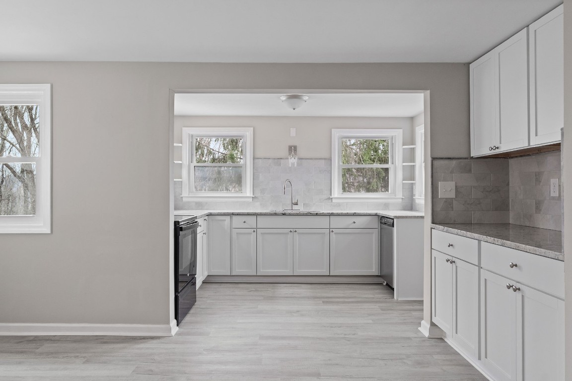 380 Valley Drive, Endicott, New York image 10