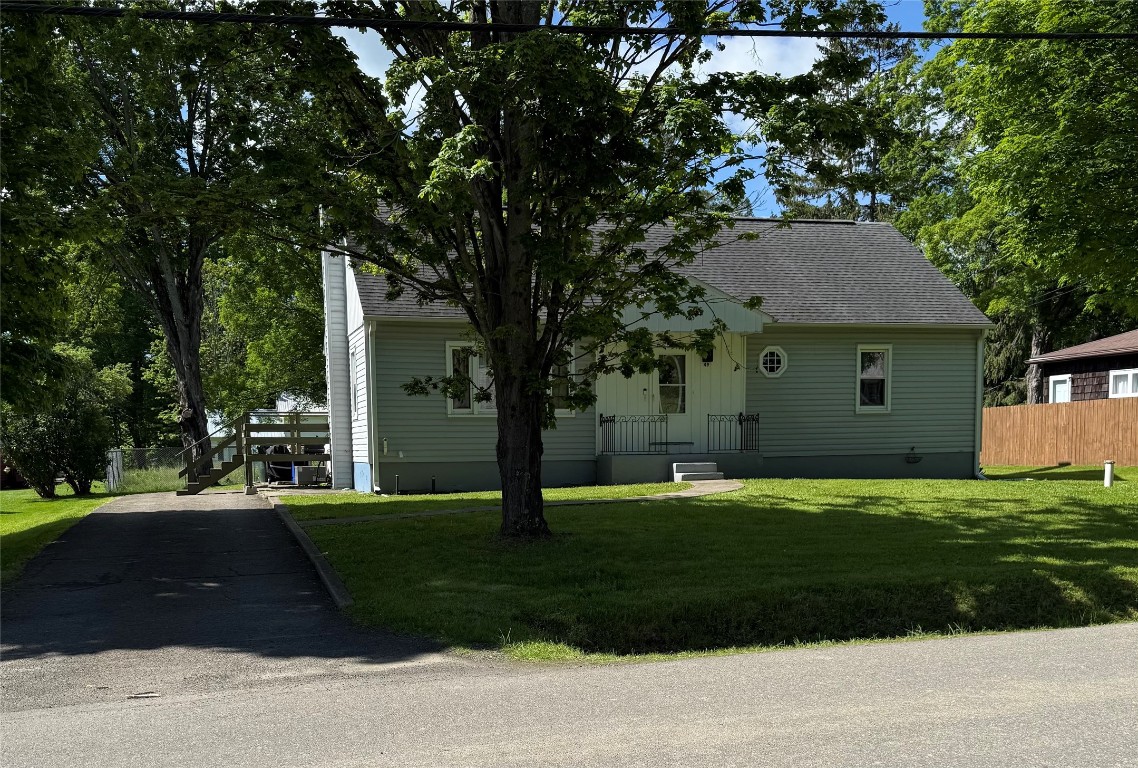 49 Lewis St, Endicott, New York image 1
