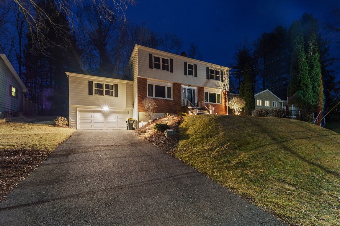 413 Robin Lane, Vestal, New York image 42
