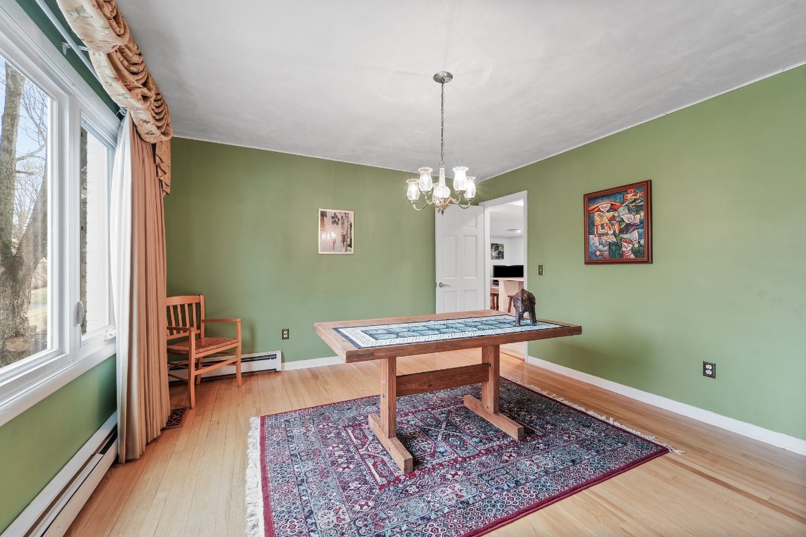 413 Robin Lane, Vestal, New York image 11