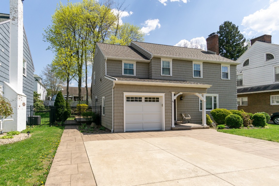 42 Crestmont Road, Binghamton, New York image 3