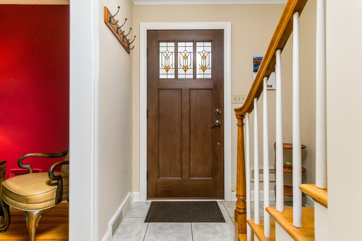 42 Crestmont Road, Binghamton, New York image 6