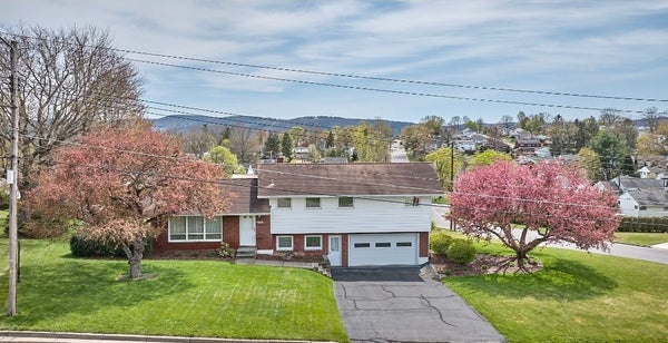 2700 WARD AVE, ENDWELL, NY 13760 - Image a57144eddea0bf431bc9fdc38c03d807/1867778167