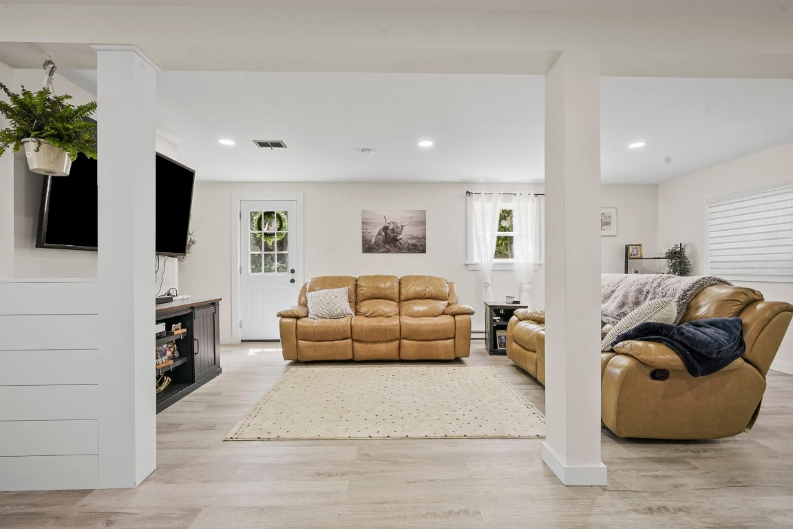 114 Pine Knoll Rd, Endicott, New York image 3