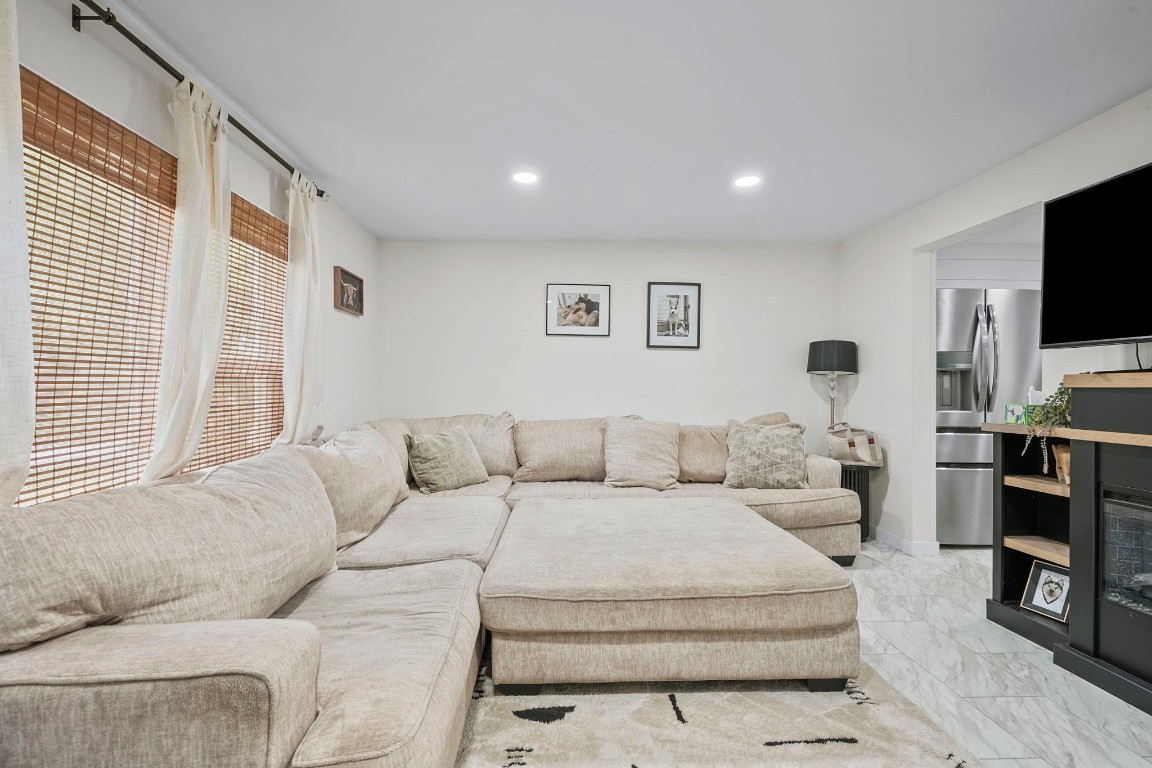 114 Pine Knoll Rd, Endicott, New York image 7