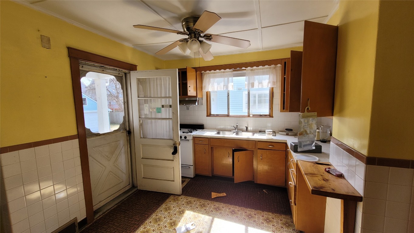 31 Sherman Street, Johnson City, New York image 14