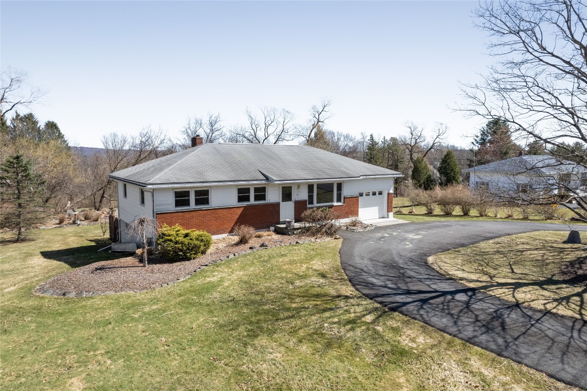 16 Richard Road, Binghamton, New York image 2