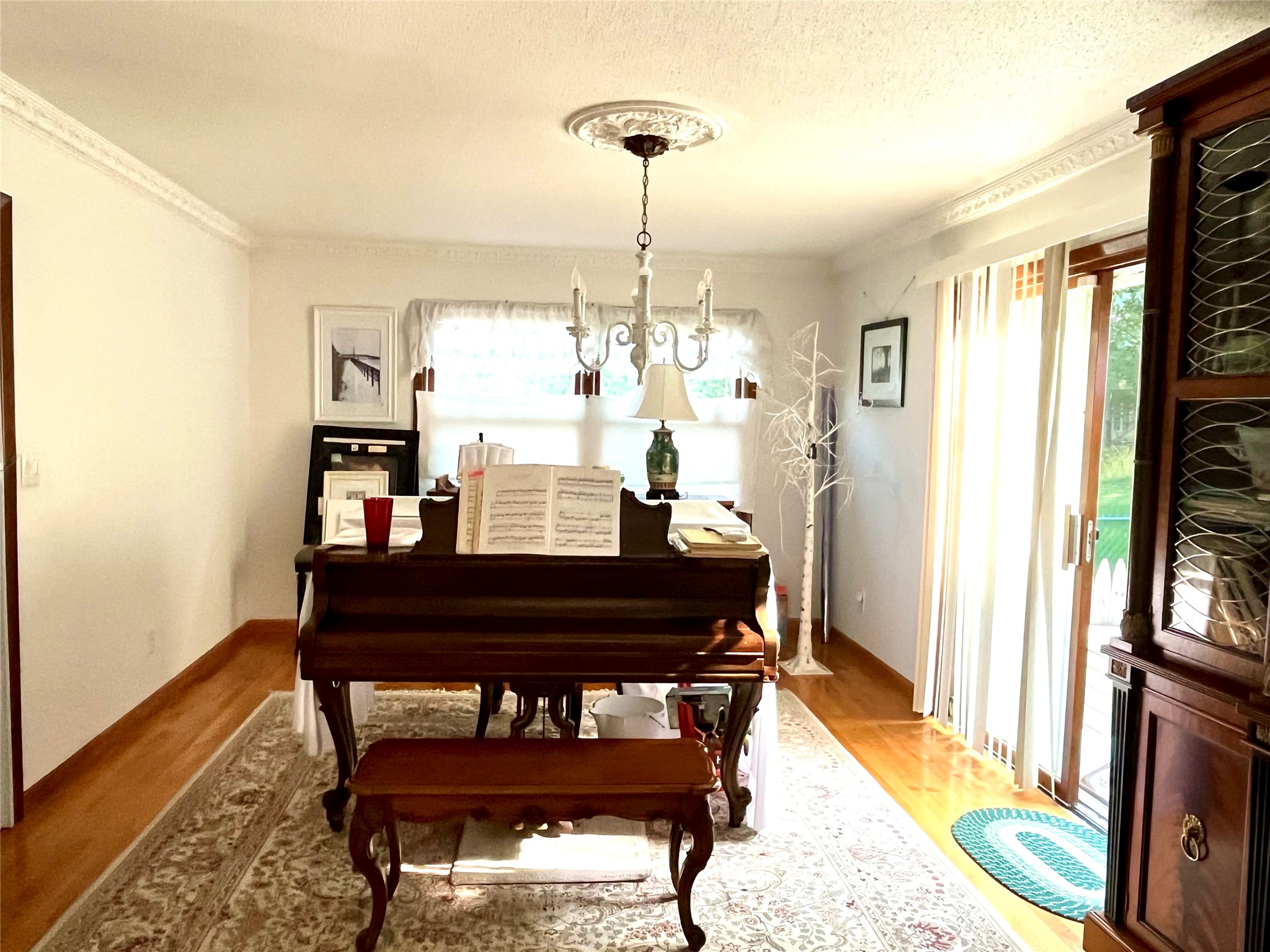 147 E Hamton Road