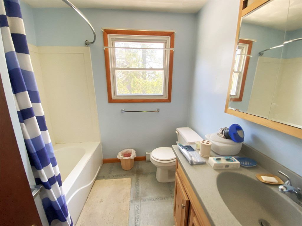 210 Gladys Street, Endicott, New York image 22