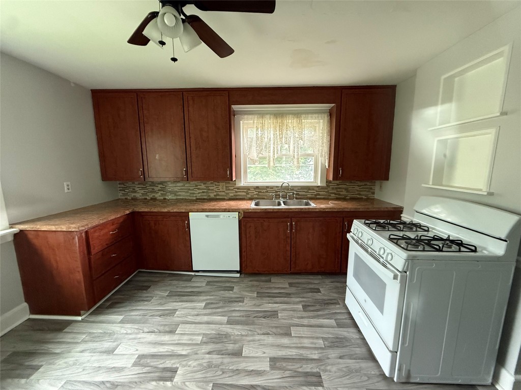 100 Kimble Road, Vestal, New York image 7