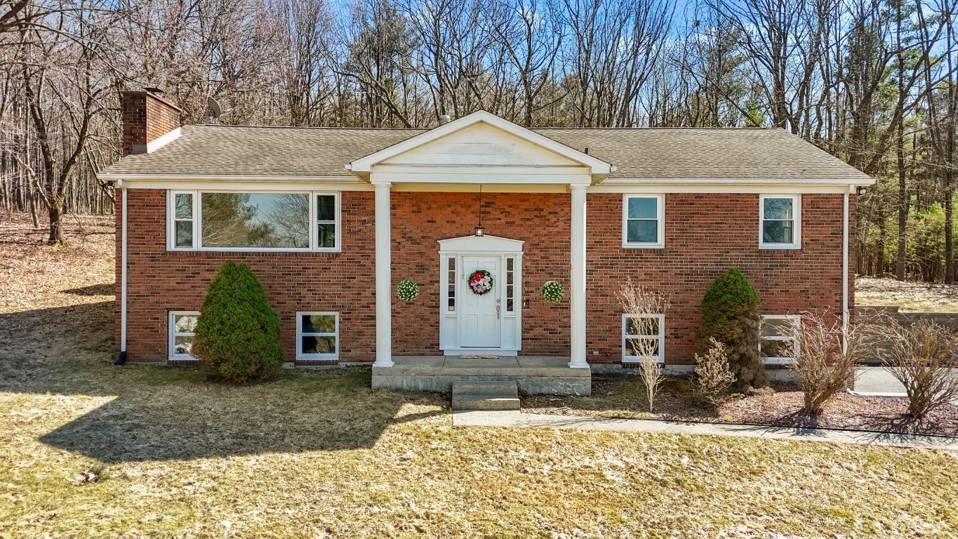 3208 Knapp Road, Vestal, New York image 1