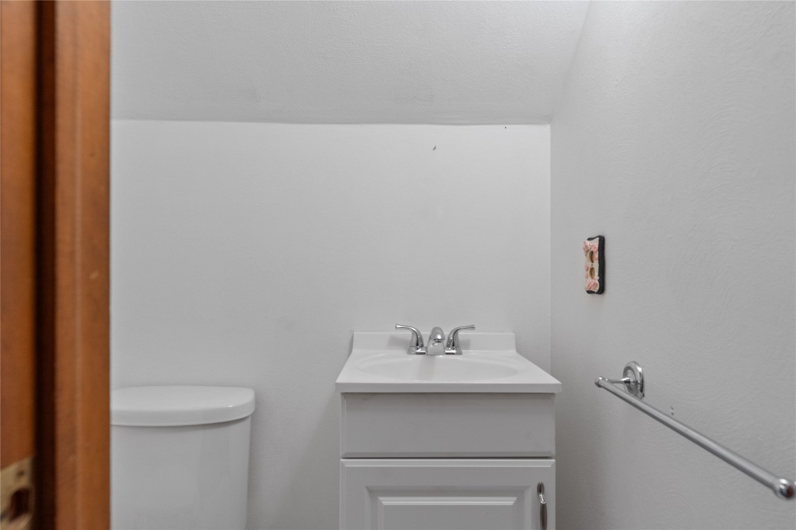 627 Nelson Road, Johnson City, New York image 16