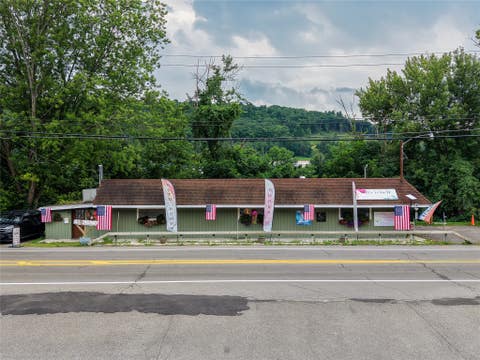 Photo for 690 State Route 17c