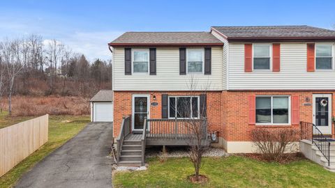 Townhouse For Sale - 1153 Daisy Drive<br/> Broome County, Binghamton, NY 13905