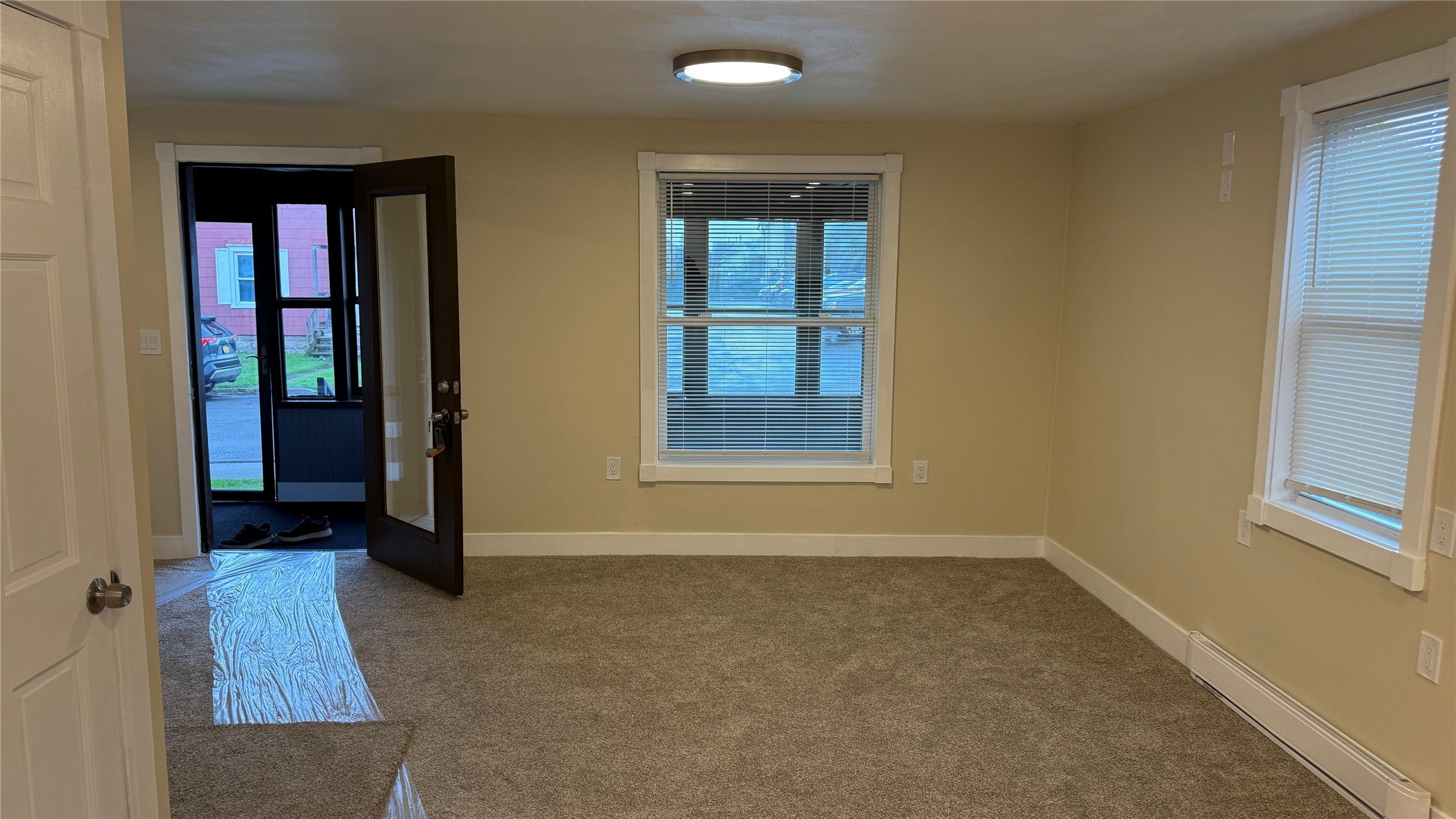 12 1/2 N Loder Avenue - Photo 4
